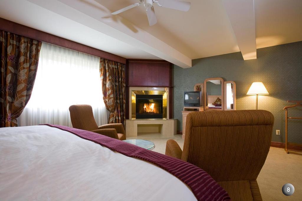 Relais & Chateaux Auberge La Pinsonniere ลามัลแบ ห้อง รูปภาพ